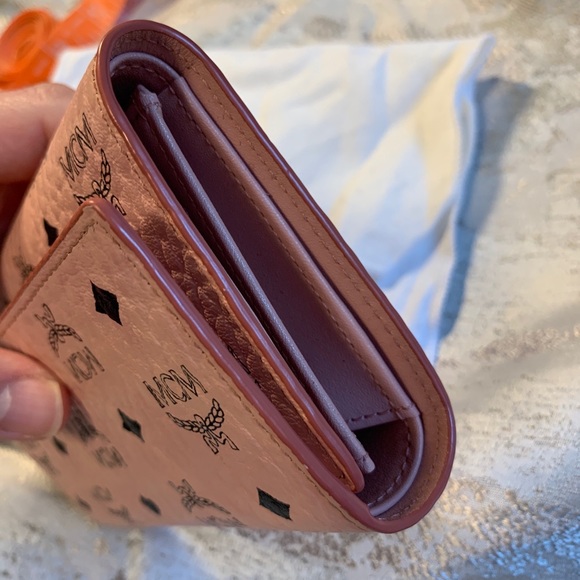 *SOLD* MCM Flap Wallet in Pink Visetos and Leather - Picture 13 of 15